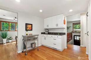 16242 NE 30th St, Bellevue, WA 98008 - Photo 10
