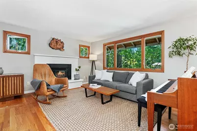 16242 NE 30th Street, Bellevue, WA 98008 - Photo 4