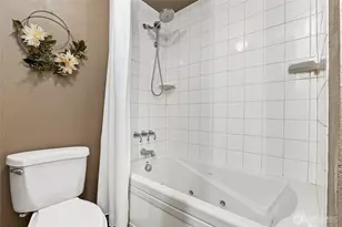 16242 NE 30th St, Bellevue, WA 98008 - Photo 20
