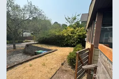 3210 S Washington Street, Seattle, WA 98144 - Photo 2