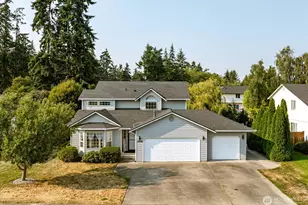 1836 SW Putnam Dr, Oak Harbor, WA 98277 - Photo 1