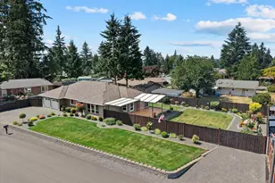 13004 47th Dr NE, Marysville, WA 98271 - Photo 2