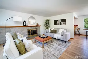 1924 NE 130th Pl, Seattle, WA 98125 - Photo 4