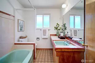 1924 NE 130th Pl, Seattle, WA 98125 - Photo 18