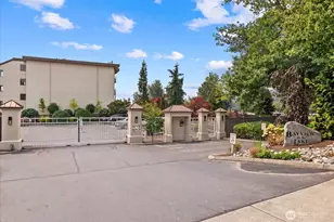 9715 NE Juanita Dr, Kirkland, WA 98034 - Photo 1