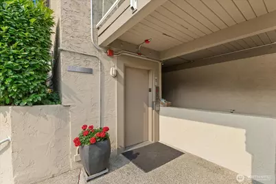 9715 NE Juanita Drive #210B, Kirkland, WA 98034 - Photo 32