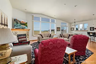 645 Monterey Ave, Coupeville, WA 98239 - Photo 8