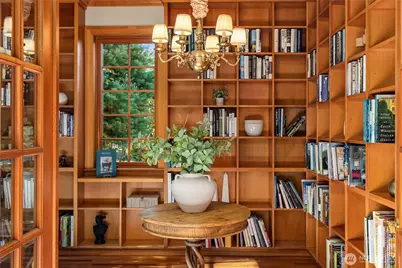 8916 Ferncliff Avenue NE, Bainbridge Island, WA 98110 - Photo 10