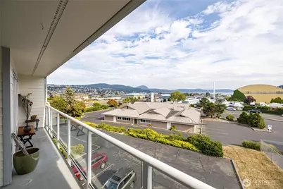 1800 Skyline Way #306, Anacortes, WA 98221 - Photo 4