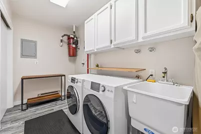1800 Skyline Way #306, Anacortes, WA 98221 - Photo 24