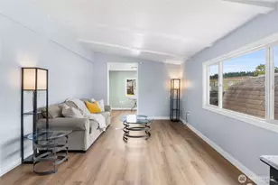 1320 N Oak Harbor St, Oak Harbor, WA 98277 - Photo 18