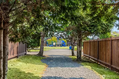 19729 129th Avenue NE, Woodinville, WA 98072 - Photo 38