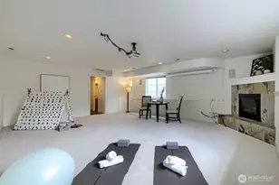 721 N 79th St, Seattle, WA 98103 - Photo 24