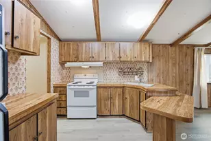 2240 W Broadway Ave, Moses Lake, WA 98837 - Photo 14