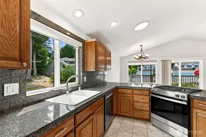 5022 136th Street SE, Snohomish, WA 98296 - Photo 4