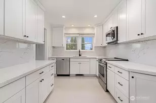 2906 Harvard Ave E, Seattle, WA 98102 - Photo 12