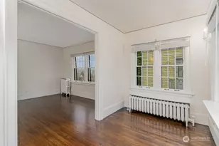 2906 Harvard Ave E, Seattle, WA 98102 - Photo 16