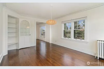 2906 Harvard Avenue E, Seattle, WA 98102 - Photo 10