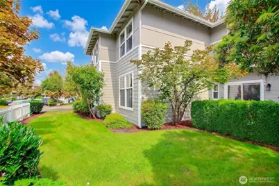 22471 SE 38th Terrace #1419, Issaquah, WA 98029 - Photo 2