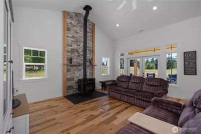 18507 Sargent Road, Rochester, WA 98579 - Photo 6