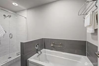 7639 SE 29th Street, Mercer Island, WA 98040 - Photo 24