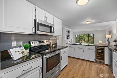 7639 SE 29th Street, Mercer Island, WA 98040 - Photo 4
