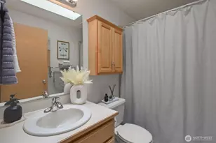 25417 Lake Wilderness Country Club Dr SE, Maple Valley, WA 98038 - Photo 26