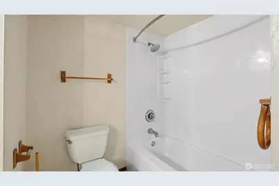 10021 SE 235th Place #B303, Kent, WA 98031 - Photo 16