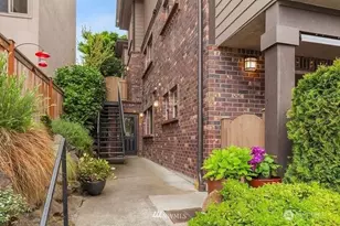 2009 Yale Ave. E., Seattle, WA 98102 - Photo 10