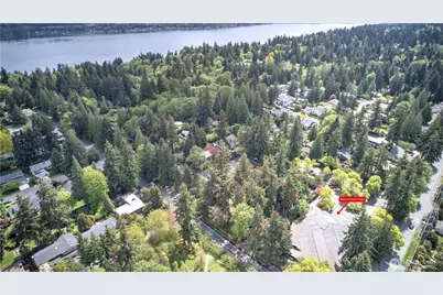 8817 SE 44th Street, Mercer Island, WA 98040 - Photo 2