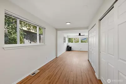 21725 85th Place W, Edmonds, WA 98026 - Photo 32