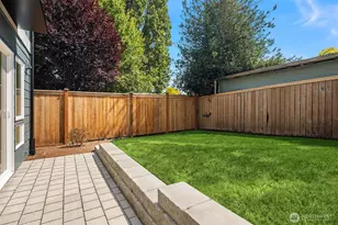 533 N 70th St, Seattle, WA 98103 - Photo 30