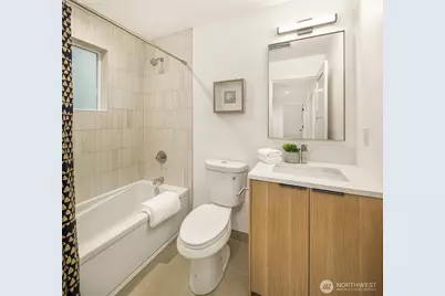 533 N 70th Street, Seattle, WA 98103 - Photo 28