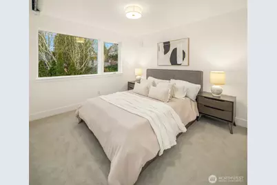 533 N 70th Street, Seattle, WA 98103 - Photo 24