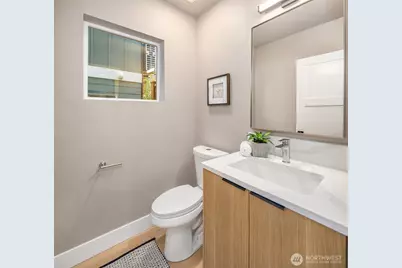 533 N 70th Street, Seattle, WA 98103 - Photo 26