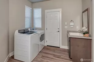 5014 Parker Rd E, Sumner, WA 98390 - Photo 24