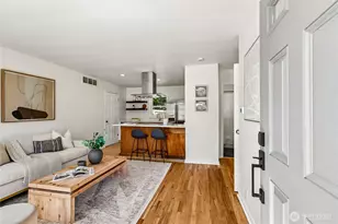 9227 Palatine Ave N, Seattle, WA 98103 - Photo 4