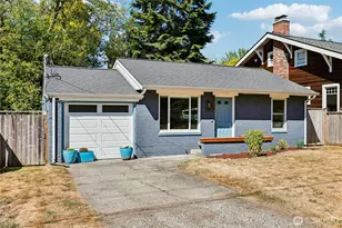 9227 Palatine Ave N, Seattle, WA 98103 - Photo 2