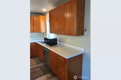 3704 W F Street, Bremerton, WA 98312 - Photo 10