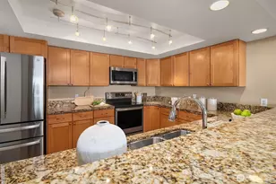 700 Crockett St, Seattle, WA 98109 - Photo 16