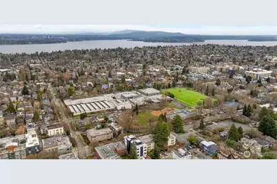 427 19th Avenue E, Seattle, WA 98112 - Photo 32