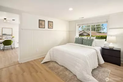 10030 NE 110th Street, Kirkland, WA 98033 - Photo 32