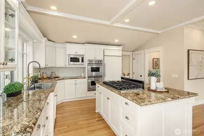 10030 NE 110th Street, Kirkland, WA 98033 - Photo 16