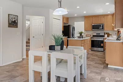 10325 SE 185th Place, Renton, WA 98055 - Photo 14
