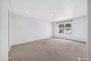 17823 Silver Creek Ave E, Puyallup, WA 98375 - Photo 10