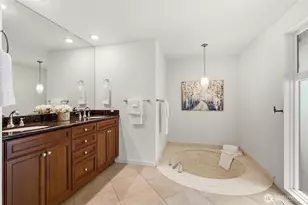 8626 NE 26th Pl, Clyde Hill, WA 98004 - Photo 14