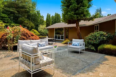 8626 NE 26th Place, Clyde Hill, WA 98004 - Photo 24