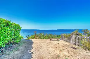 18516 Sound View Pl, Edmonds, WA 98020 - Photo 30