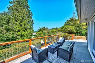 18516 Sound View Pl, Edmonds, WA 98020 - Photo 10