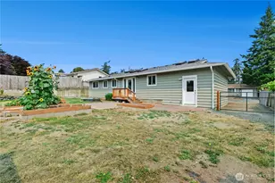 131 NW Clipper Dr, Oak Harbor, WA 98277 - Photo 26